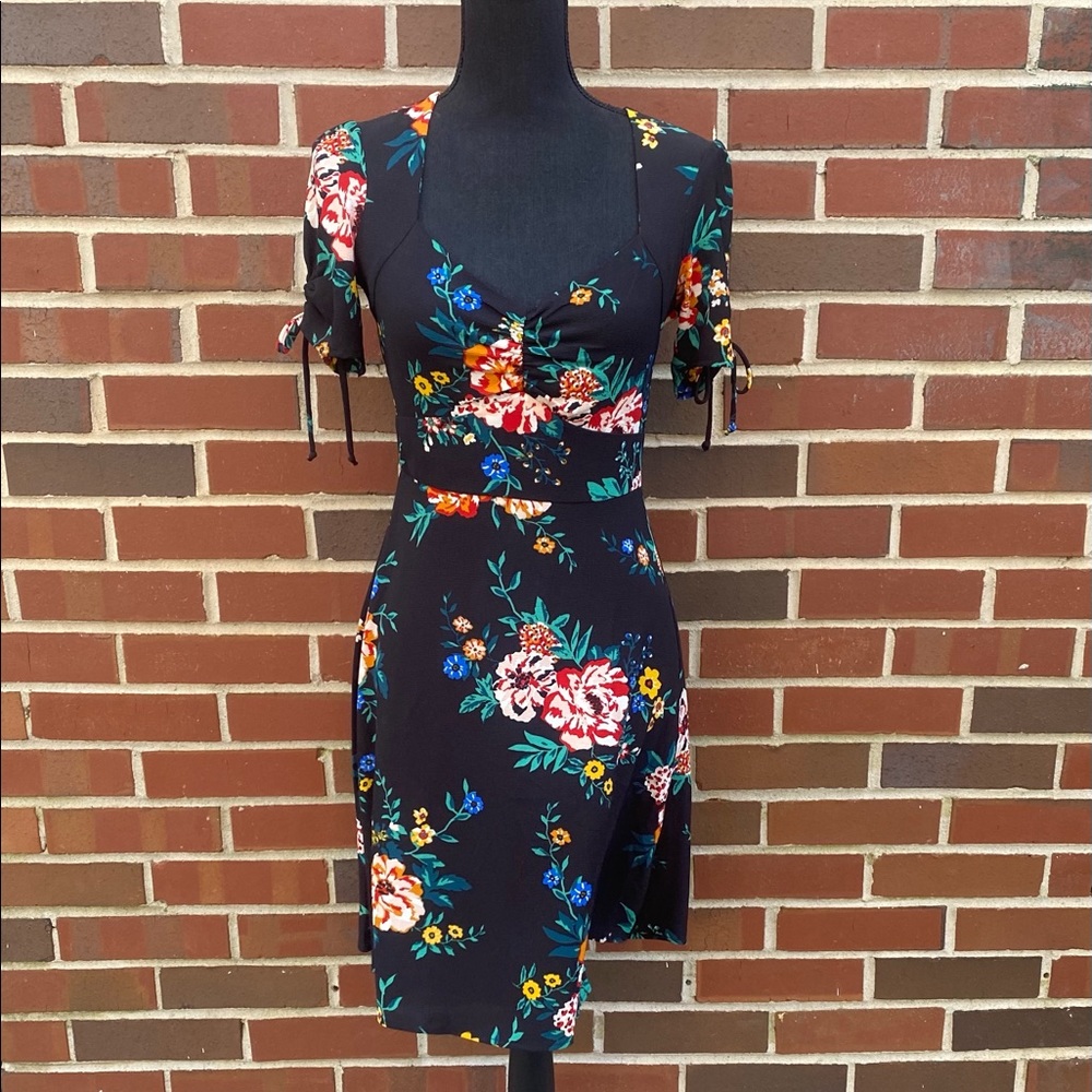 Women’s Floral Print Cinch Front Dress